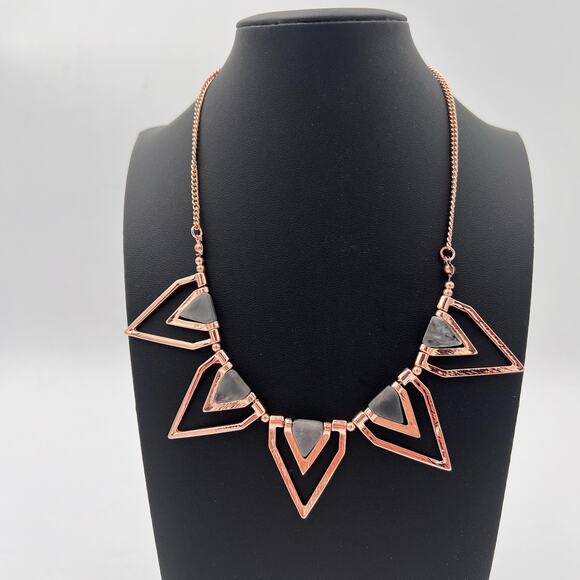 HOWARD'S STATEMENT NECKLACE - Picture 1 of 2